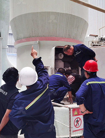 發貨后，黎明重工派遣專業技術人員親赴現場，進行售后的安裝、調試、投產等一系列工作，目前該項目運行情況良好，生產效率大大提高，電能消耗有效降低，當地環境明顯改善，實現了